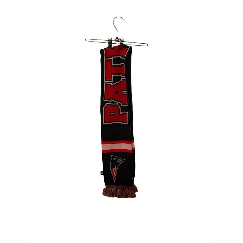 NFL Black Red White Warm Knit New England Patriots Reversible Knit Scarf